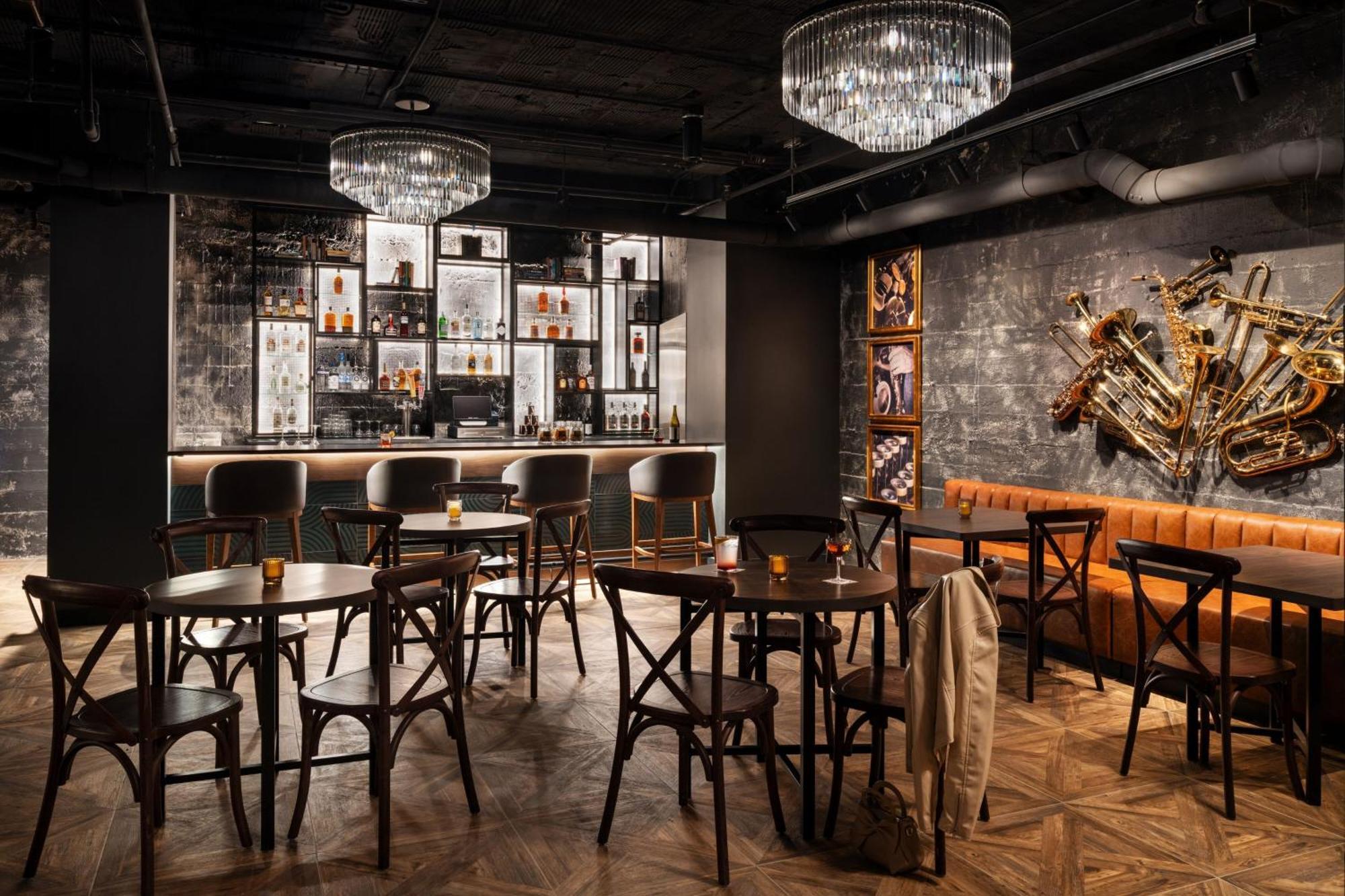 Отель Moxy Springfield Downtown Экстерьер фото