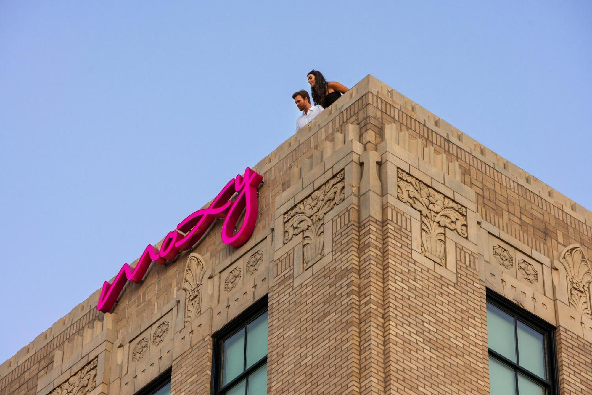 Отель Moxy Springfield Downtown Экстерьер фото